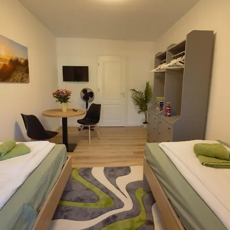 Lori Monteurszimmer Wlan Tv