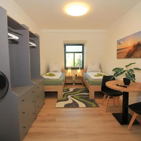 Lori Monteurszimmer Wlan Tv * Drezno